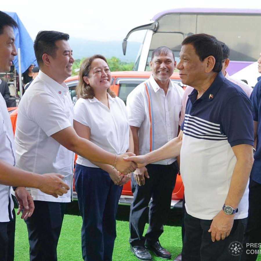 President Duterte inaugurates 7-km Candon City Bypass Road